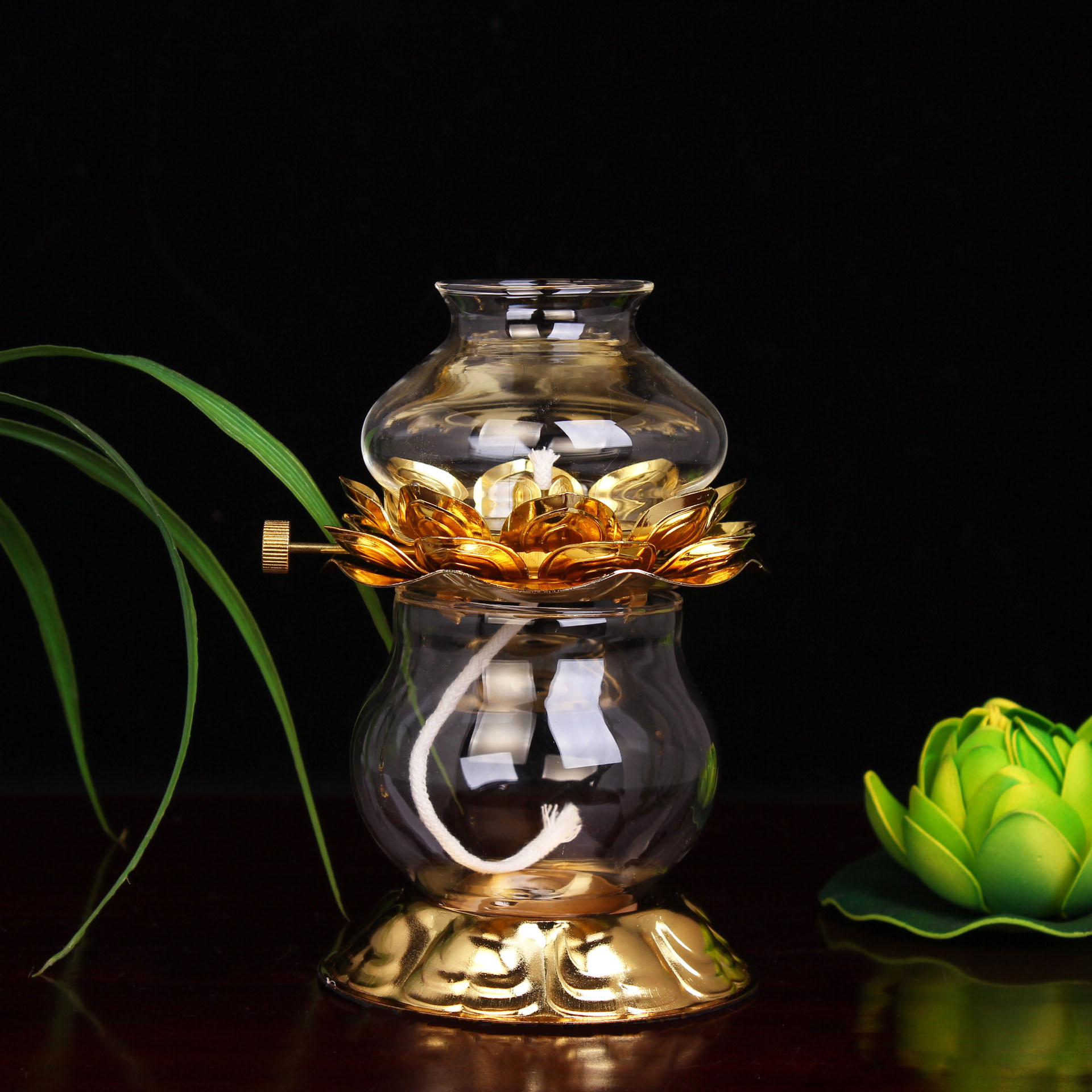 Goldene Öllampe für Buddhisten – Candle Zero Bewertung und Preis