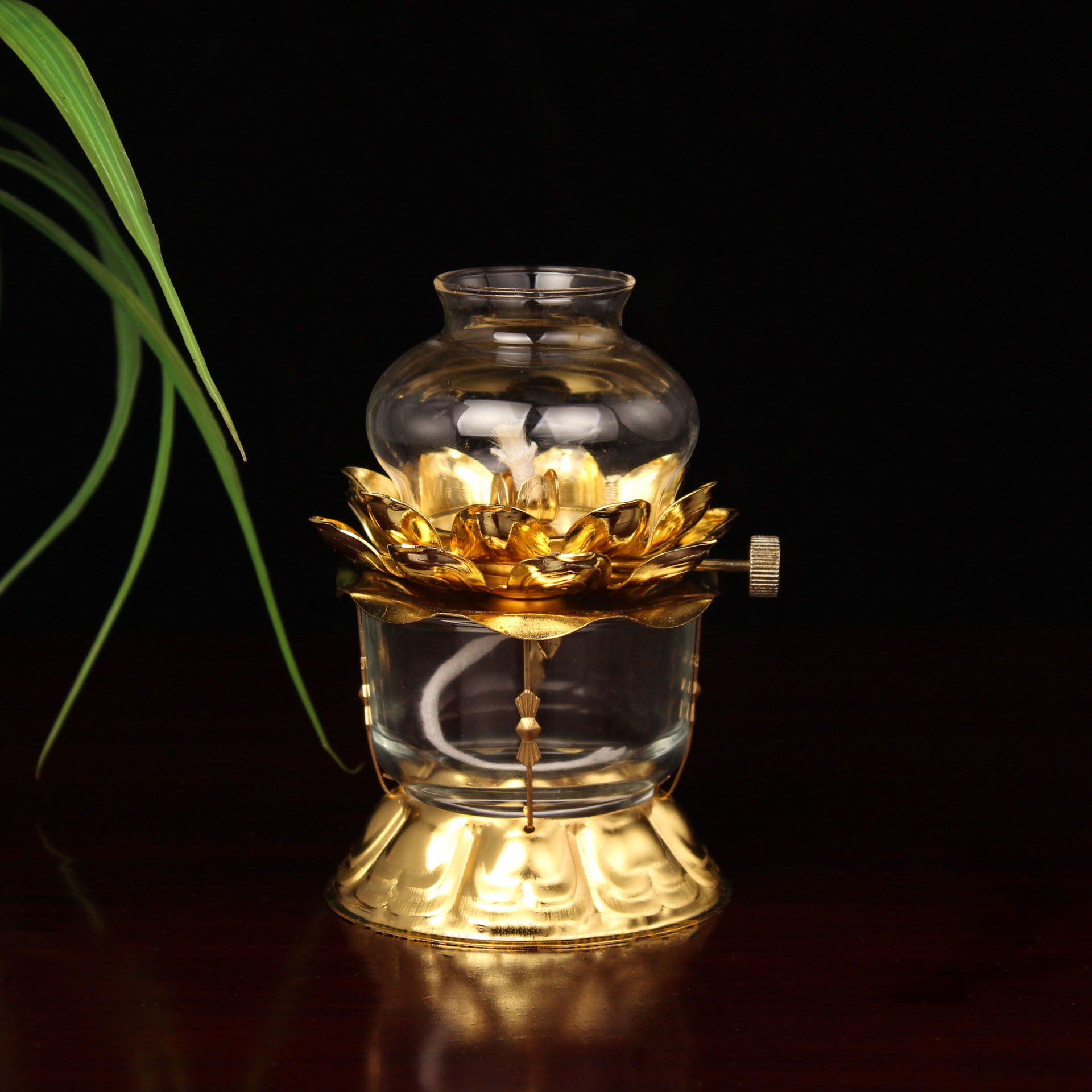 Goldene Öllampe für Buddhisten – Candle Zero Bewertung und Preis